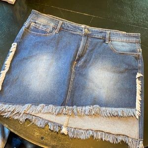 Forever 21+ sz18 Jean skirt asymmetrical front